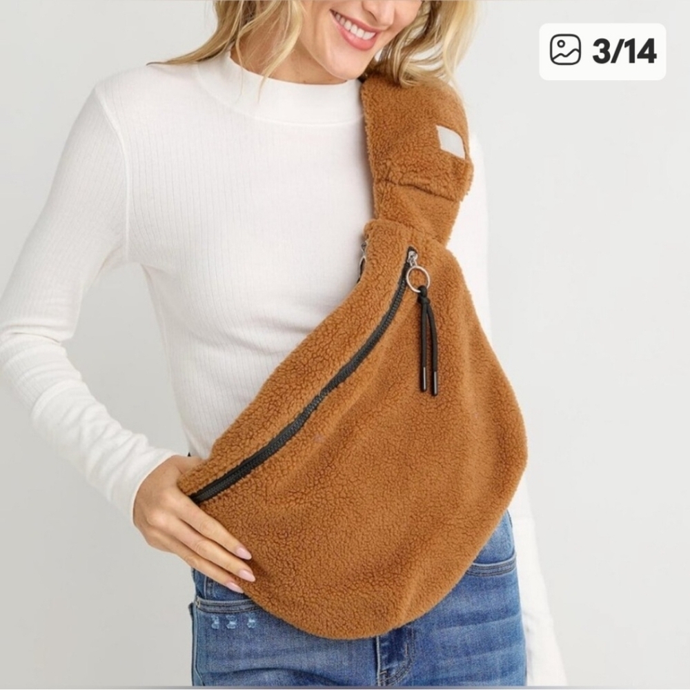 Free People Overacheiver Lilac Purle Sherpa Sling Bag - Picture 6 of 7